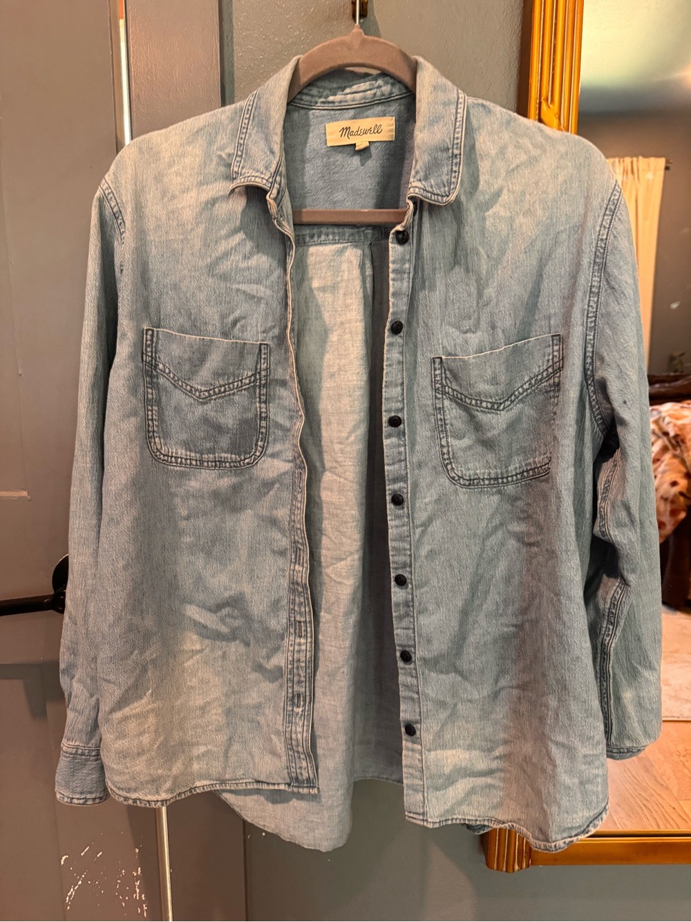Madewell Men's Light Blue Denim Button-Front Shirt